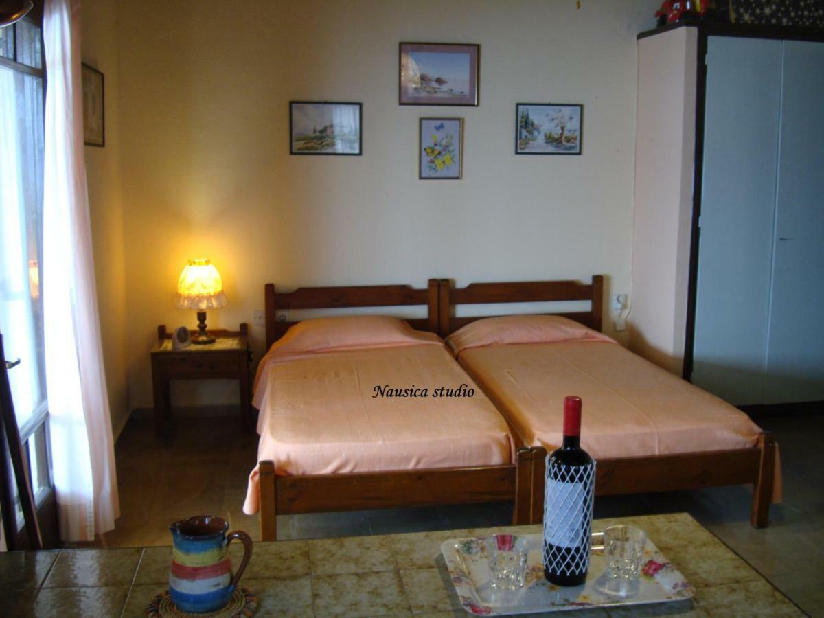 Studio Nausica... A Sense Of Paradise! Agia Pelagia Chlomou Екстер'єр фото